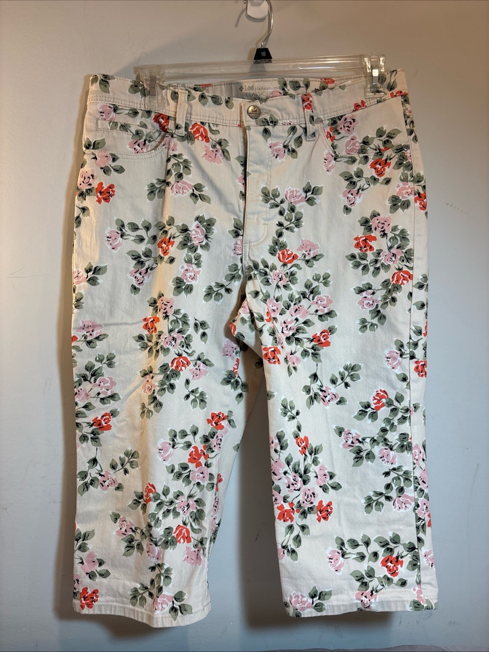 Lee Platinum Cream Floral Cropped Jeans - Pink & Red Roses. 650